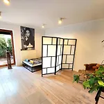 Apartament z tarasem w parku Zaczarowanej Dorozki